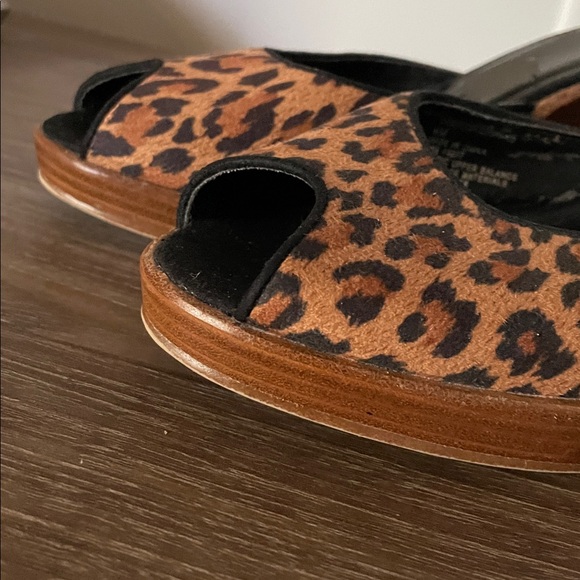 Apt 9 Slip On Sandals Size 9 Animal Print Black Brown Peep Toe Coquettecore Sexy - Picture 5 of 10